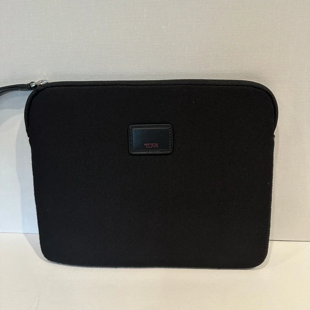 Tumi Neoprene 11'' ipad cover
